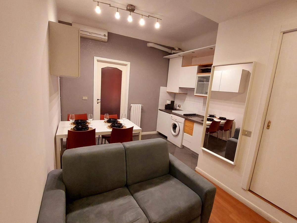 Garibaldi Station - L' Isola Che C'E Apartment - 12 Mins To Rho Fiera Milano Εξωτερικό φωτογραφία