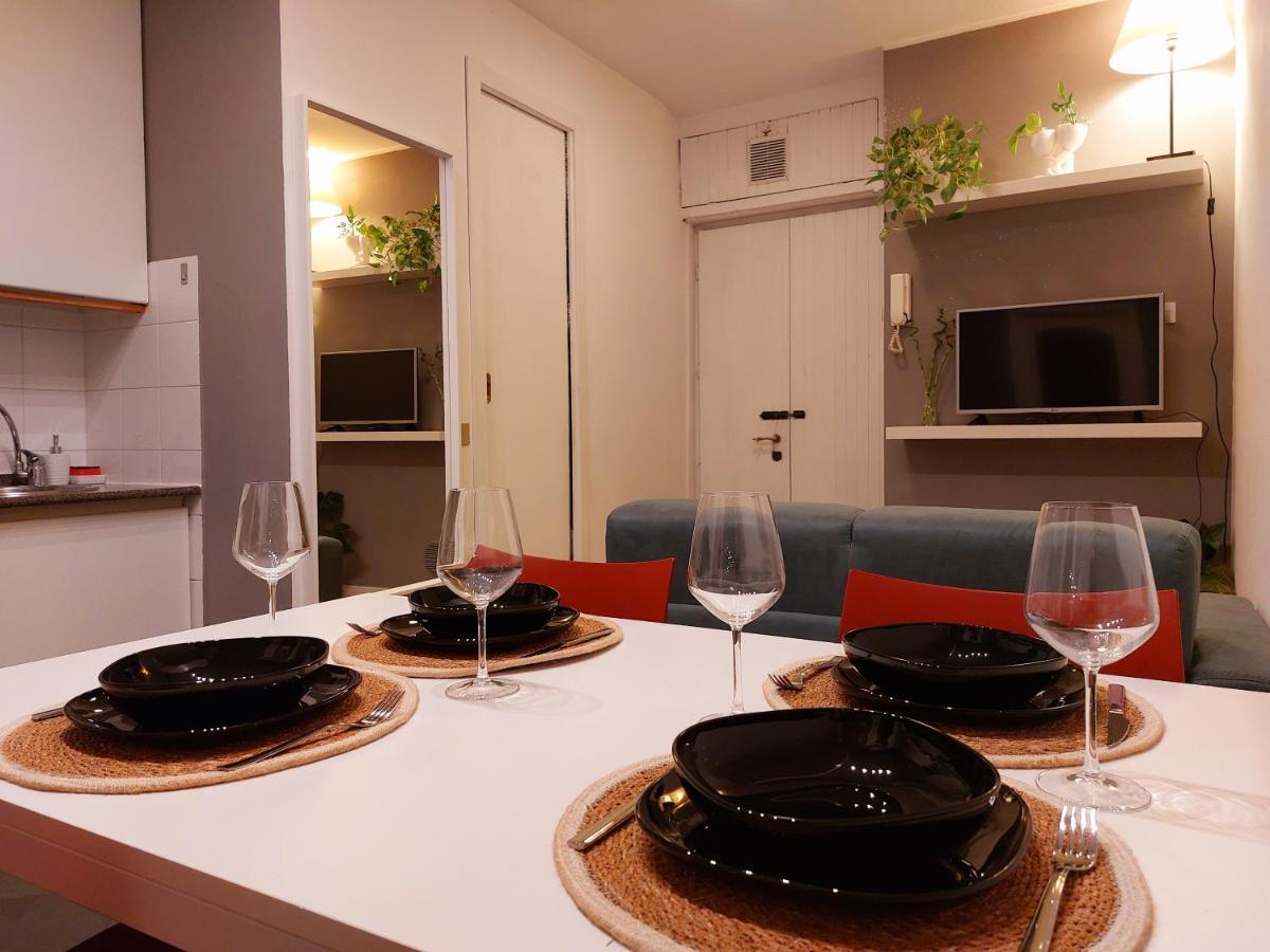 Garibaldi Station - L' Isola Che C'E Apartment - 12 Mins To Rho Fiera Milano Εξωτερικό φωτογραφία